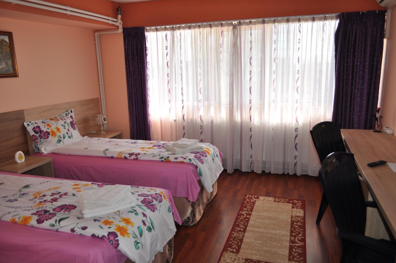Casa Paul Hotel Galaţi Buitenkant foto